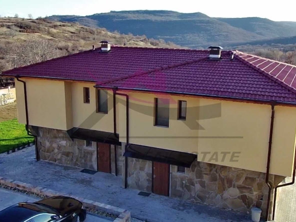 Къща в с. Голица, Област Варна - 138 кв.м за 3 €/кв.м - Снимка #1