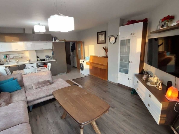 Дава се под наем Двустаен апартамент в Варна, Бриз - 55 кв.м за 598.23 € - Снимка #1