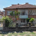 Къща в Долни чифлик - 183 кв.м за 262 €/кв.м - Снимка #1