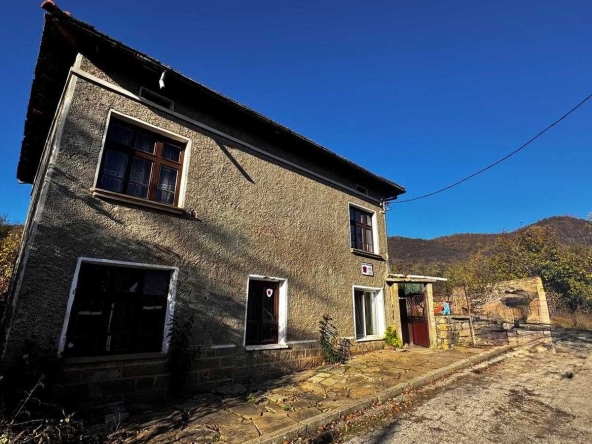 Къща в Севлиево - 197 кв.м за 73 €/кв.м - Снимка #1