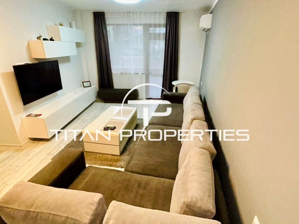 Дава се под наем Двустаен апартамент в Бургас, Център - 72 кв.м за 817.53 € - Снимка #1