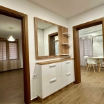 Дава се под наем Тристаен апартамент в Габрово, Център - 89 кв.м за 459 € - Снимка #1