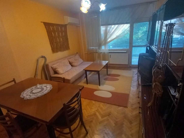 Многостаен апартамент в Разград, Бели Лом - 102 кв.м за 1050 €/кв.м - Снимка #1