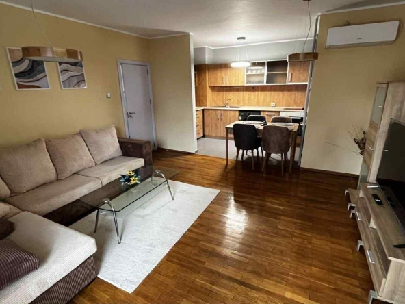 Дава се под наем Двустаен апартамент в София, Лагера - 70 кв.м за 897.6 € - Снимка #1