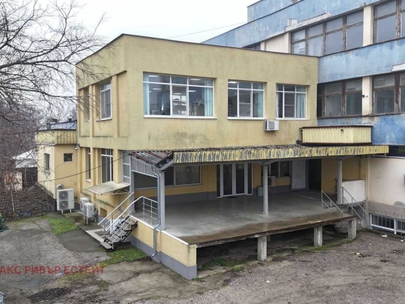 Промишлена сграда в Русе, Дружба 1 - 368 кв.м за 624 €/кв.м - Снимка #1