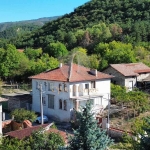 Къща в Перущица - 174 кв.м за 543 €/кв.м - Снимка #1