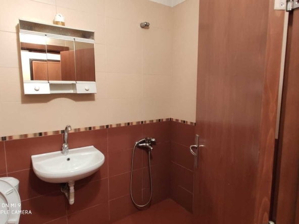 Дава се под наем Едностаен апартамент в София, Център - 50 кв.м за 400 € - Снимка #1