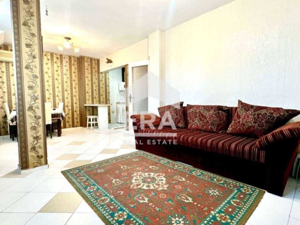 Тристаен апартамент в Варна, Център - 80 кв.м за 892 €/кв.м - Снимка #1