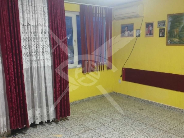 Тристаен апартамент в Бургас, Възраждане - 90 кв.м за 595 €/кв.м - Снимка #1