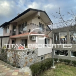 Къща в с. Дебелт, Област Бургас - 320 кв.м за 382 €/кв.м - Снимка #1