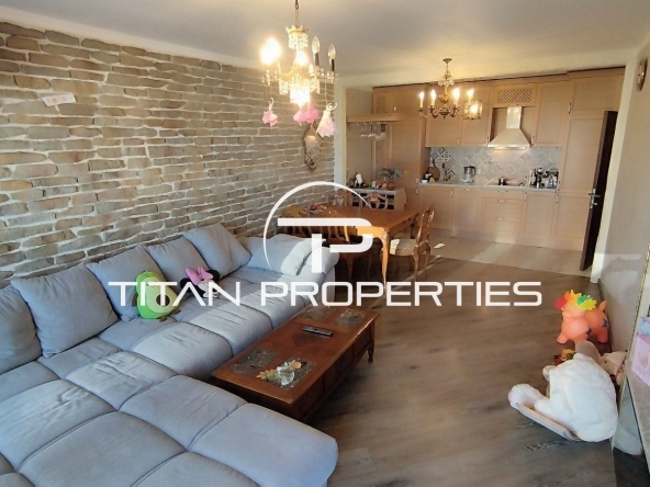 Тристаен апартамент в Бургас, Зорница - 98 кв.м за 1538 €/кв.м - Снимка #1