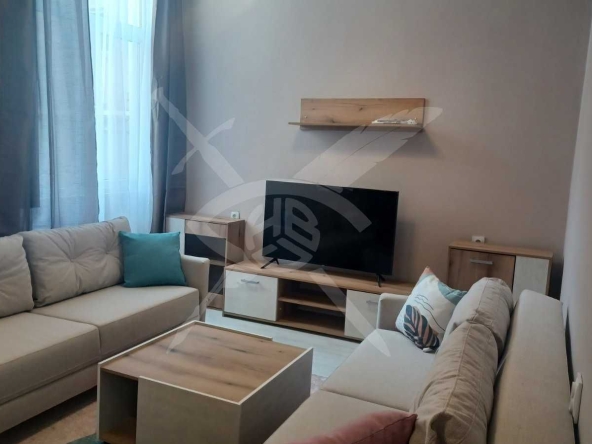 Дава се под наем Къща в София, Хладилника - 160 кв.м за 897.6 € - Снимка #1