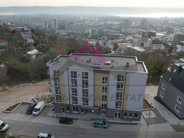 Дава се под наем Магазин в Варна, Изгрев - 52 кв.м за 598.23 € - Снимка #1