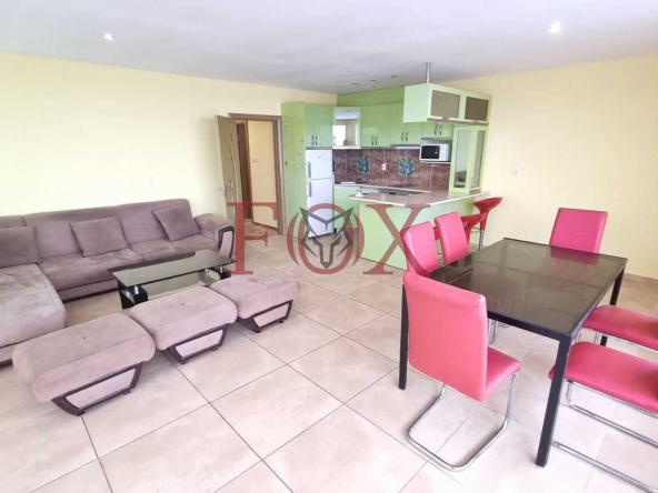 Дава се под наем Четиристаен апартамент в Варна, Бриз - 160 кв.м за 612 € - Снимка #1