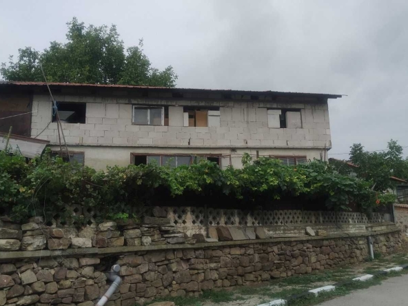 Къща в с. Желява, Област София-град - 240 кв.м за 362 €/кв.м - Снимка #1