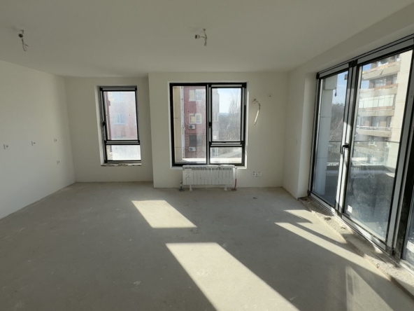 Тристаен апартамент в София, Лозенец - 130 кв.м за 1648 €/кв.м - Снимка #1