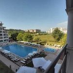 Тристаен апартамент в Обзор - 104 кв.м за 1068 €/кв.м - Снимка #1