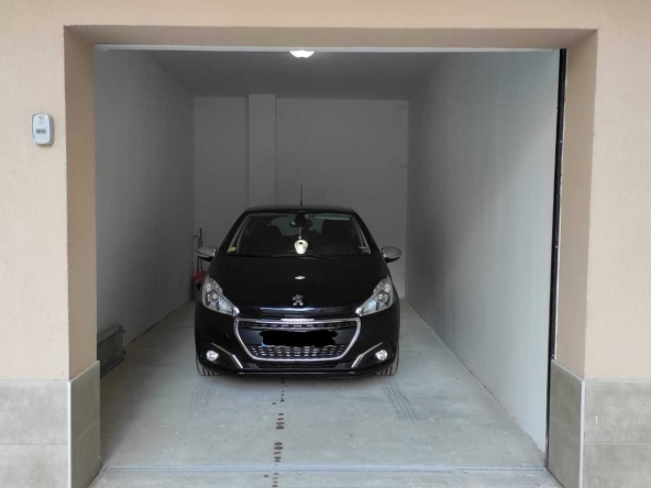 Дава се под наем Гараж / Паркомясто в Пловдив, Христо Смирненски - 28 кв.м за 129.54 € - Снимка #1