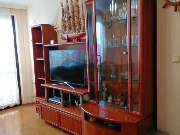 Дава се под наем Двустаен апартамент в Варна, Левски - 60 кв.м за 475 € - Снимка #1