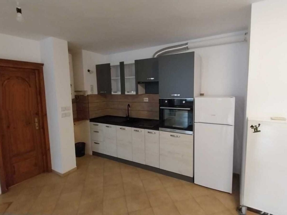 Дава се под наем Двустаен апартамент в София, Център - 70 кв.м за 600 € - Снимка #1