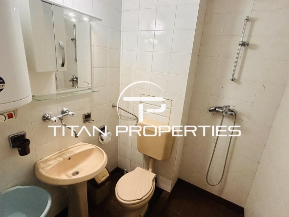 Дава се под наем Тристаен апартамент в Бургас, Възраждане - 80 кв.м за 458.49 € - Снимка #1