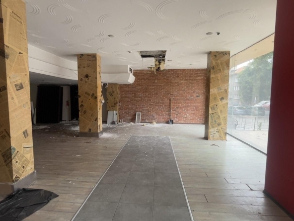 Заведение в Бургас, Възраждане - 530 кв.м за 1416 €/кв.м - Снимка #1