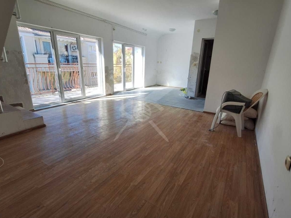Мезонет в с. Равда, Област Бургас - 142 кв.м за 323 €/кв.м - Снимка #1