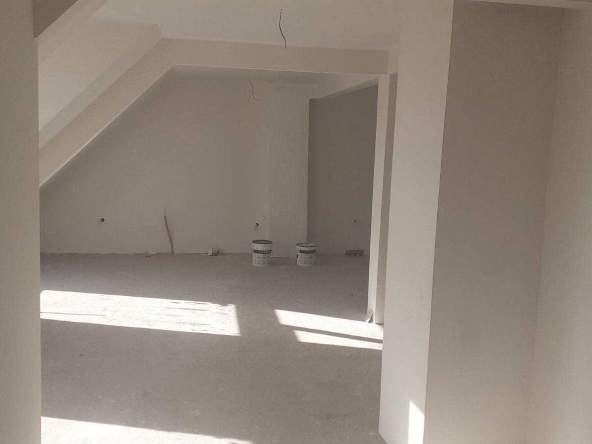 Двустаен апартамент в София, Белите брези - 76 кв.м за 1074 €/кв.м - Снимка #1