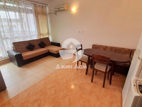 Двустаен апартамент в к.к. Слънчев бряг - 60 кв.м за 604 €/кв.м - Снимка #1