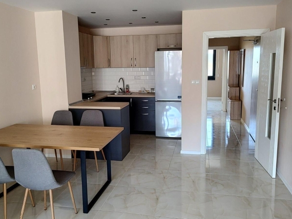 Дава се под наем Двустаен апартамент в Пловдив, Христо Смирненски - 77 кв.м за 450 € - Снимка #1