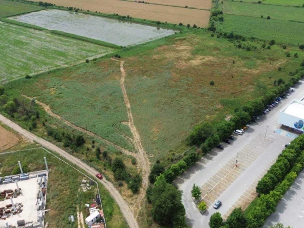 Земеделски имот в Пловдив, Остромила -  кв.м за 41667 €/дка - Снимка #1