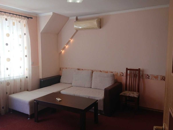 Дава се под наем Двустаен апартамент в София, Център - 65 кв.м за 568.14 € - Снимка #1