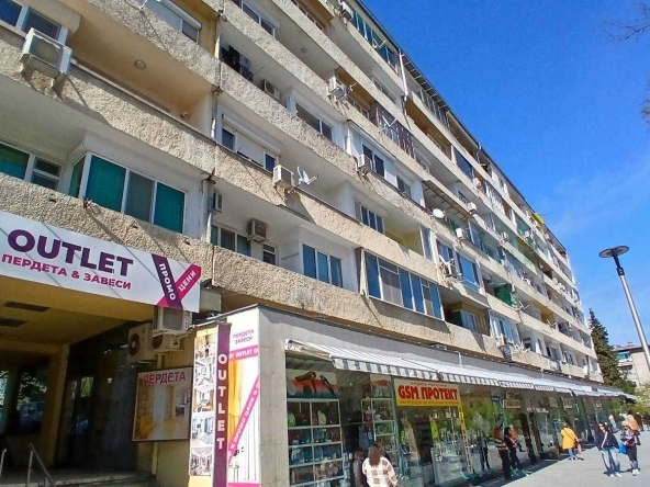 Четиристаен апартамент в Стара Загора, Център - 86 кв.м за 1020 €/кв.м - Снимка #1
