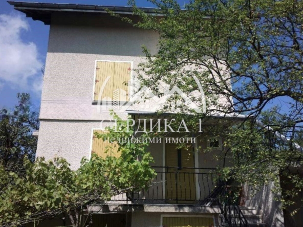 Къща в с. Лялинци, Област Перник - 300 кв.м за 255 €/кв.м - Снимка #1