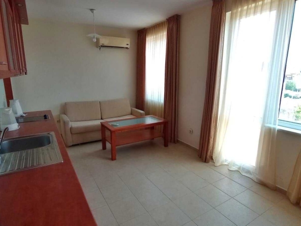 Тристаен апартамент в с. Равда, Област Бургас - 84 кв.м за 1066 €/кв.м - Снимка #1