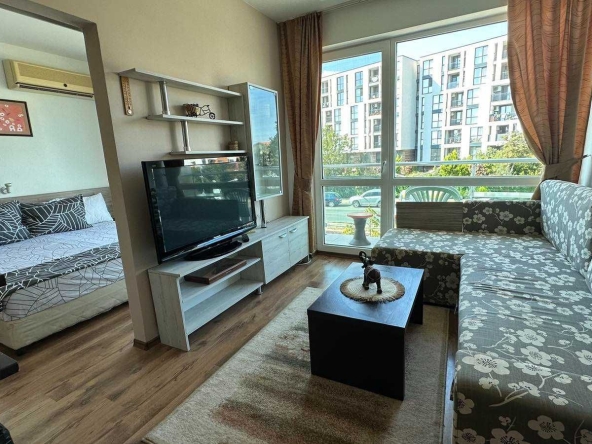 Дава се под наем Двустаен апартамент в Бургас, Сарафово - 40 кв.м за 331.5 € - Снимка #1