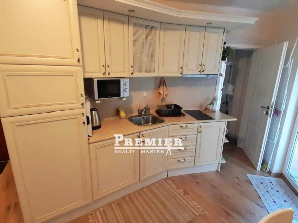 Двустаен апартамент в к.к. Слънчев бряг - 65 кв.м за 1300 €/кв.м - Снимка #1