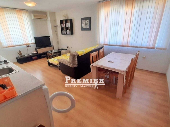 Двустаен апартамент в к.к. Слънчев бряг - 70 кв.м за 950 €/кв.м - Снимка #1