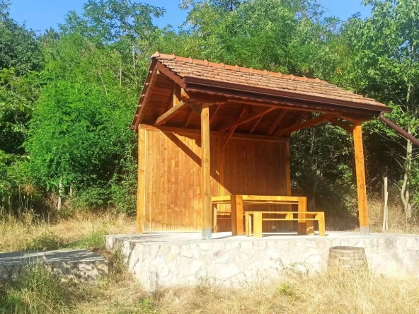 Дава се под наем Парцел в Аксаково - 800 кв.м за 25.5 € - Снимка #1