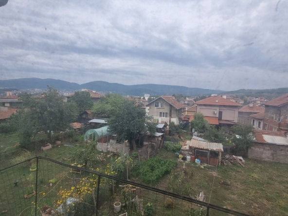 Етаж от къща в Перник, Център - 140 кв.м за 393 €/кв.м - Снимка #1