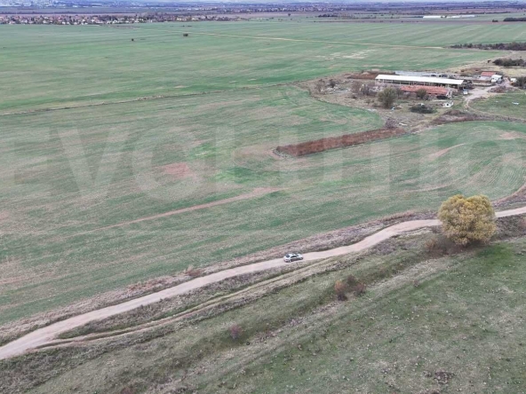 Парцел в Нови Искър - 1891 кв.м за 30 €/кв.м - Снимка #1