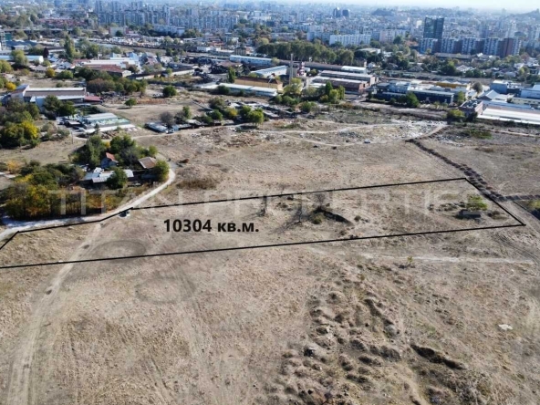 Парцел в Пловдив, Филипово - 10304 кв.м за 50 €/кв.м - Снимка #1