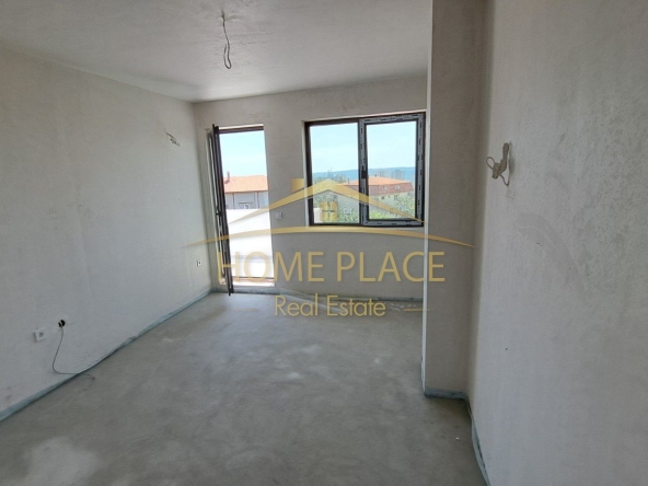 Тристаен апартамент в Варна, Изгрев - 118 кв.м за 1441 €/кв.м - Снимка #1