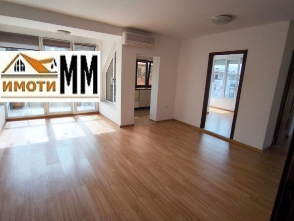 Тристаен апартамент в Пловдив, Център - 64 кв.м за 2032 €/кв.м - Снимка #1