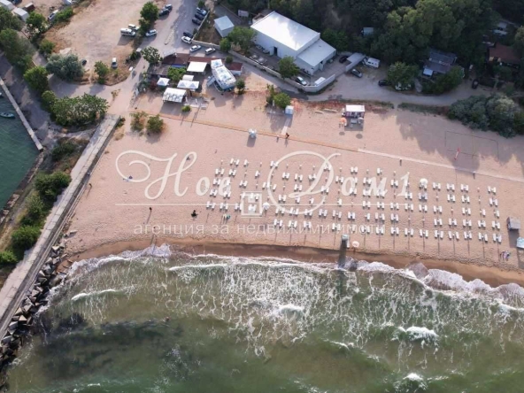 Дава се под наем Заведение в к.к. Златни пясъци - 450 кв.м за 1326 € - Снимка #1