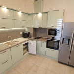 Дава се под наем Двустаен апартамент в Бургас, Лазур - 85 кв.м за 765 € - Снимка #1