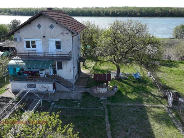 Къща в Мартен - 140 кв.м за 1208 €/кв.м - Снимка #1