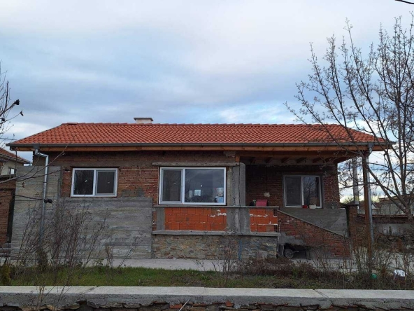 Къща в с. Добрич, Област Хасково - 70 кв.м за 1239 €/кв.м - Снимка #1