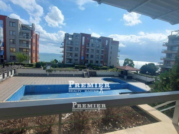 Двустаен апартамент в Поморие - 89 кв.м за 1203 €/кв.м - Снимка #1