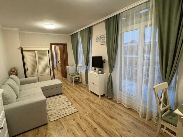 Двустаен апартамент в к.к. Слънчев бряг - 72 кв.м за 1084 €/кв.м - Снимка #1